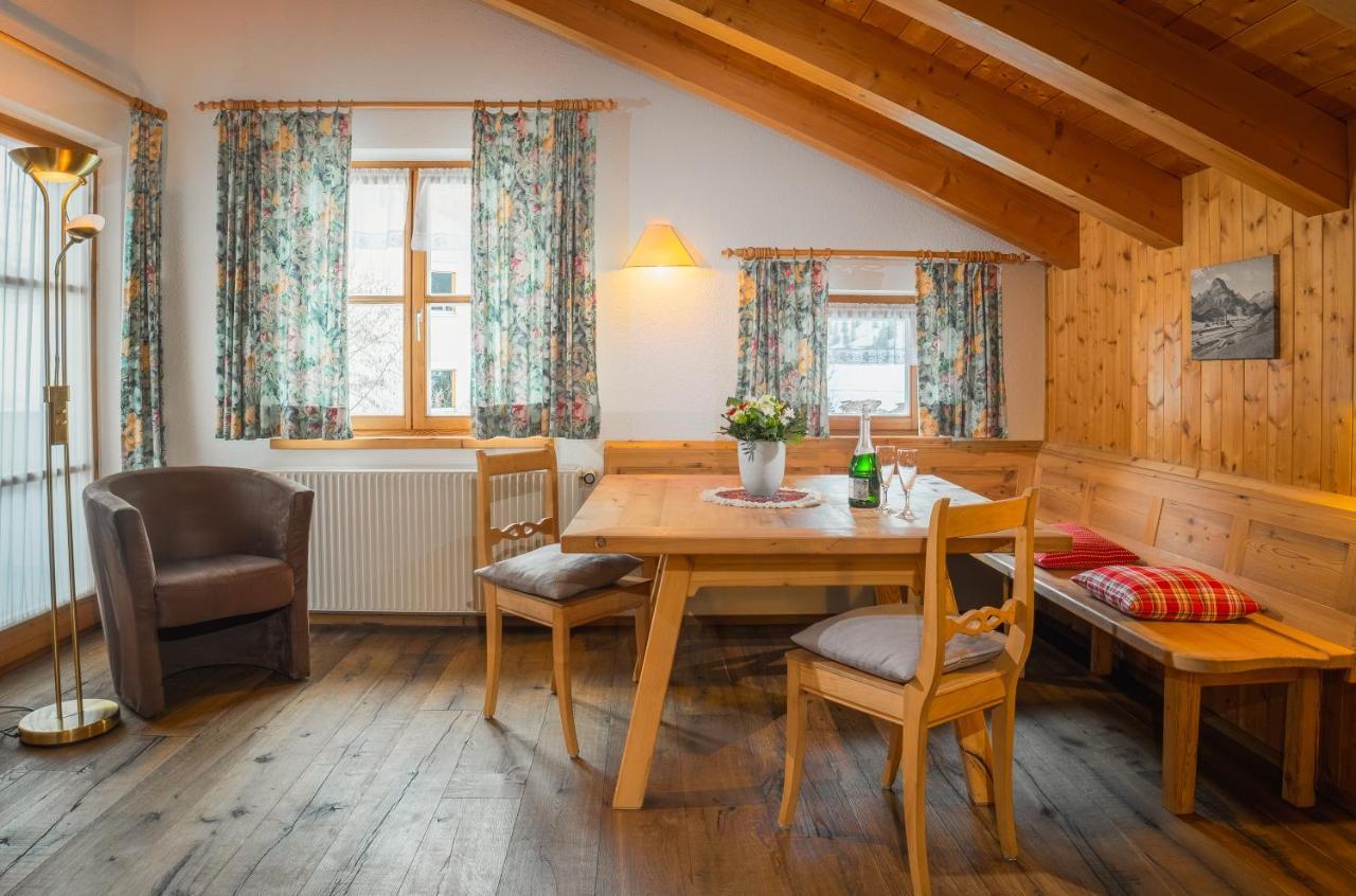Pension Juliana Lech am Arlberg Exterior foto