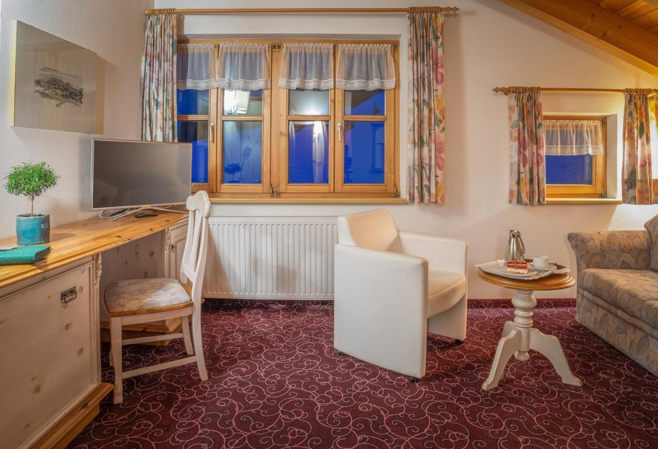 Pension Juliana Lech am Arlberg Exterior foto