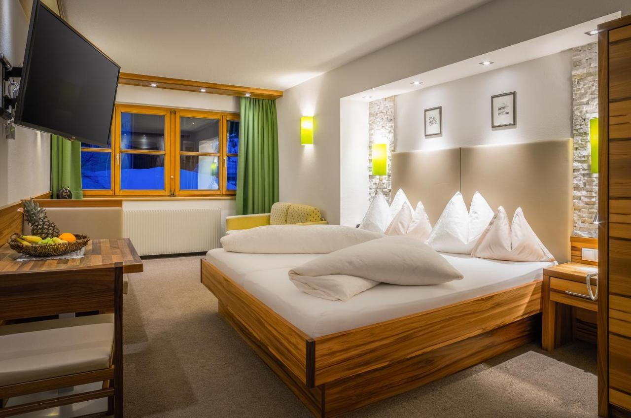 Pension Juliana Lech am Arlberg Exterior foto